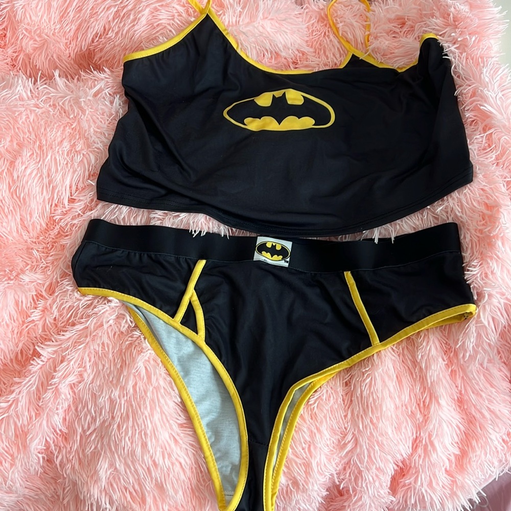 Black and yellow two piece